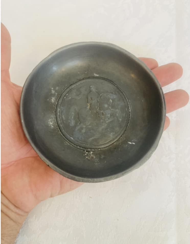 Antique dated 1824 small pewter plate.10x2cm