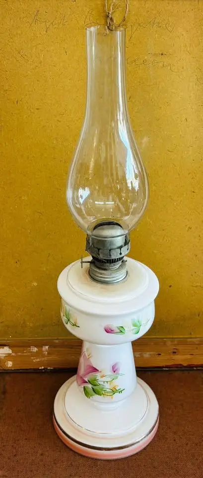 Antique collectible opaline oil lamp. 52x13cm.