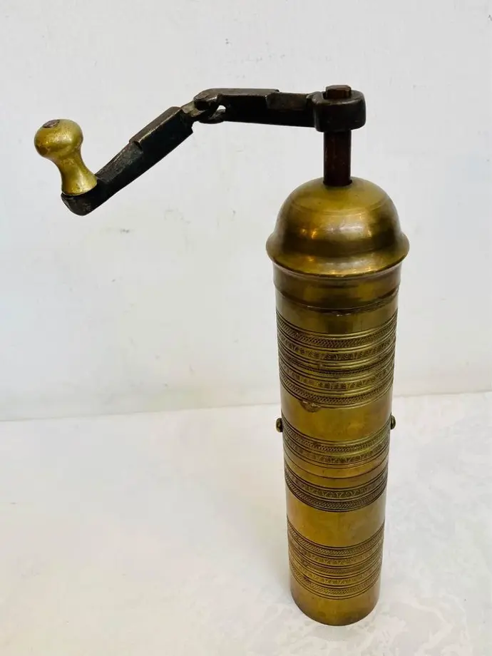 Antique brass cylinder coffee grinder! Working! 25x5cm handle 17cm
