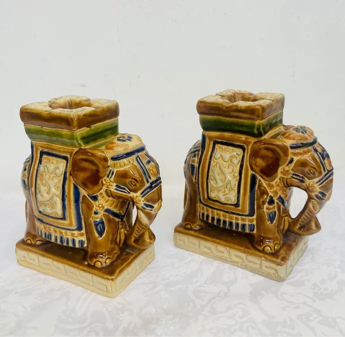 Pair of vintage handmade porcelain elephants! 16x16x7cm!