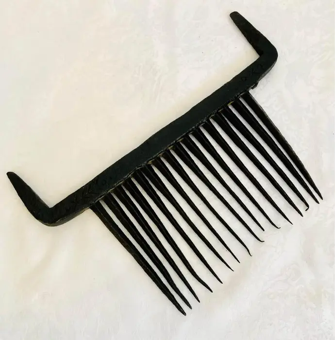 Large antique handmade heavy farm tool! 31x22cm