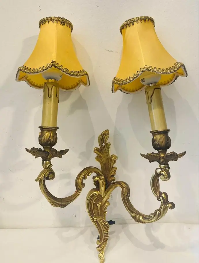 Antique brass wall mounted brass lamps with shades! Great condition!