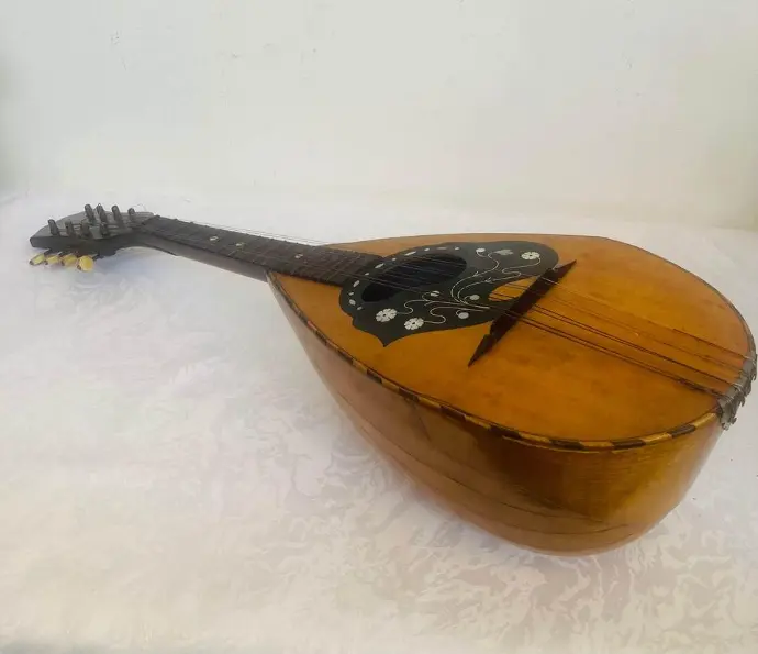 Antique 1920-40’s Handmade Mandolin with mother of pearl & leather case! Good Condition 60x20x15cm