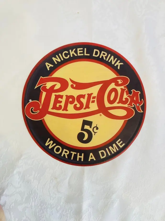 Antique Style Metal Round Pepsi Cola Tin Sign. 20cm