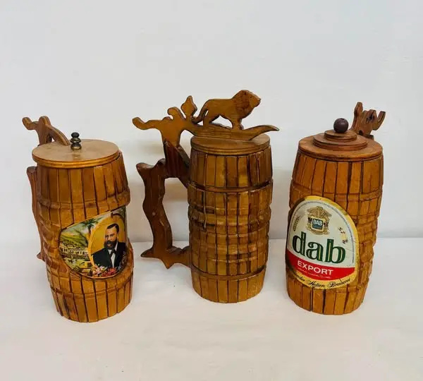 Collection of 3 vintage 1950’s German wooden & glass beer steins. 21x15x8cm.