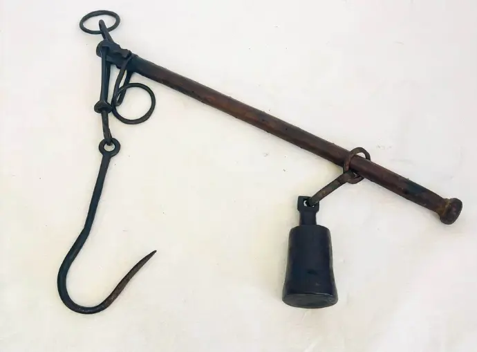 Antique 1800’s Very rare Wooden & Metal Balance Beam Scale. Museum Piece. 37x26cm