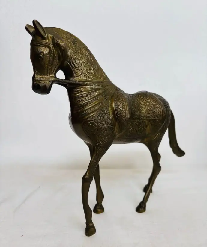 Large Antique Handmade Bronze Horse. 33x26x9cm