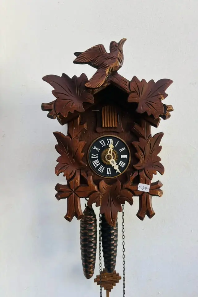 Antique 1920-40’s original handmade German Cuckoo clock. Great condition (serviced)working. 25x18x14cm