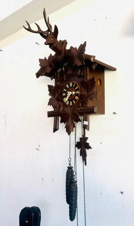 Large antique 1940’s Original German Cuckoo Clock with Dear Head. 40x30x28cm serviced working.