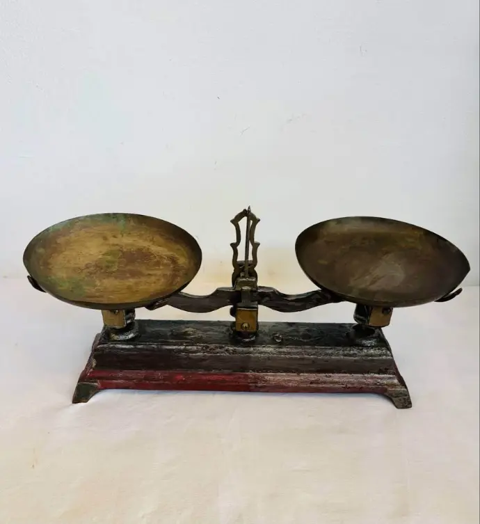 Antique Cast Iron and Brass Pans Scale. 40x20x16cm