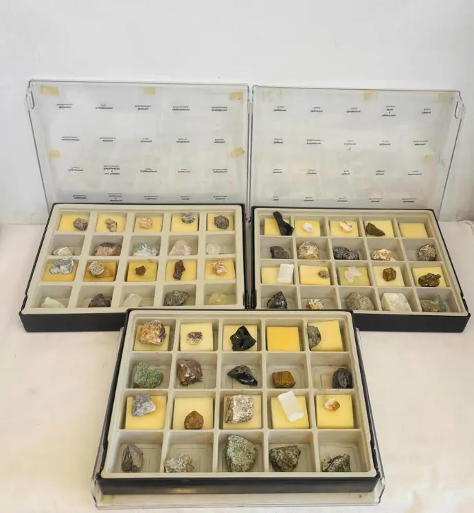 Large Collection of Gemstones and Minerals (x3 boxes) size of each box 30x23cm