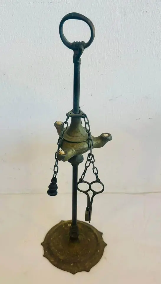 Antique 1800’s Bronze Oil Lamp. 39x12cm