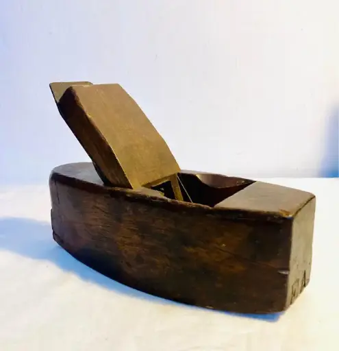 Antique carpenter woodworking plane tool! 20x13x17cm