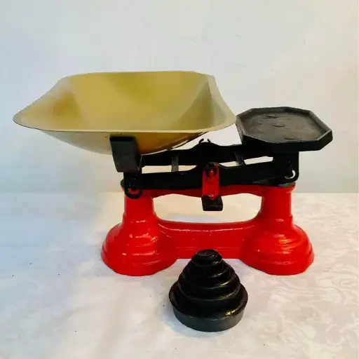 Antiques cast iron English scale with weights! Fully restored! 29x29x20cm