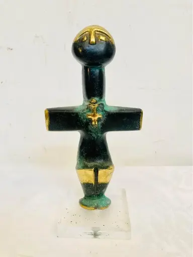 Antique style solid bronze cross!