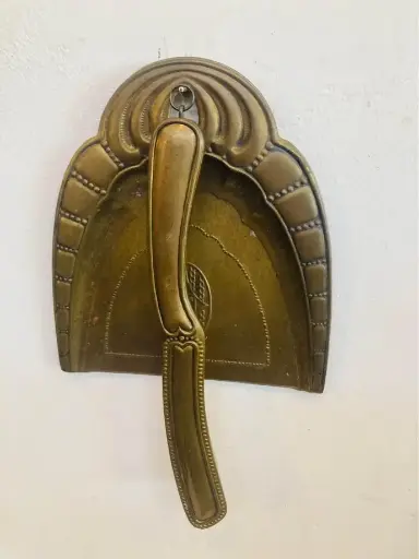 Antique Victorian Brass Dustpan Sweeper & brush 26cm & 20cm