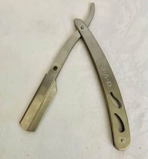 Professional metal barber razor with blades insert! Great condition!