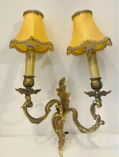 Antique brass wall mounted brass lamps with shades! Great condition!