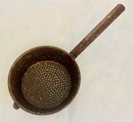 Antique 1920-40’s enameled kitchen sifter! Good condition! 35x17x6cm