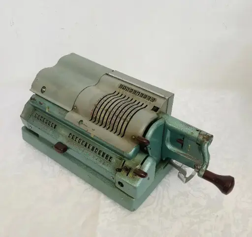 Antique 1940-50’s German adding machine/calculator. (Functional) 37x15x15cm