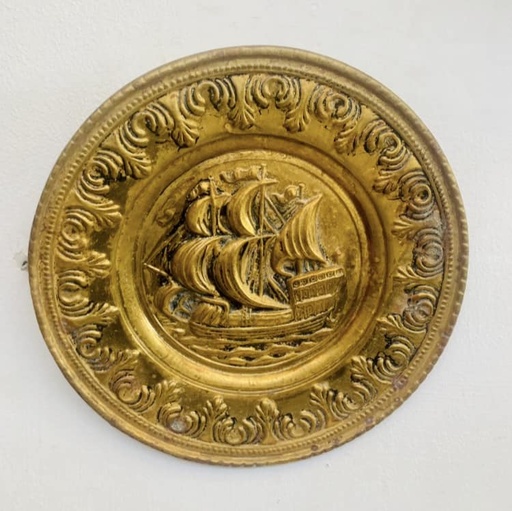 Antique detailed handmade brass ship plate. 30cm.