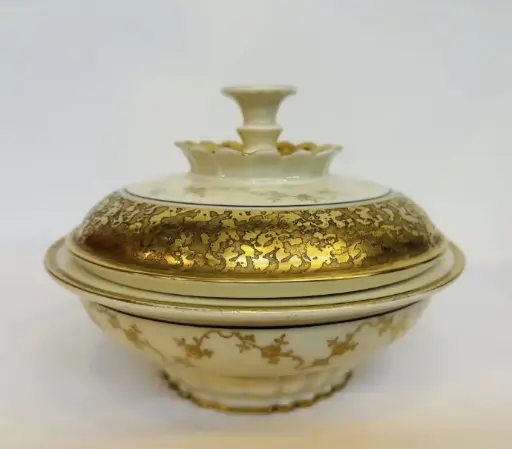 Antique bavarian porcelain gold plated candy pot. 17x13cm