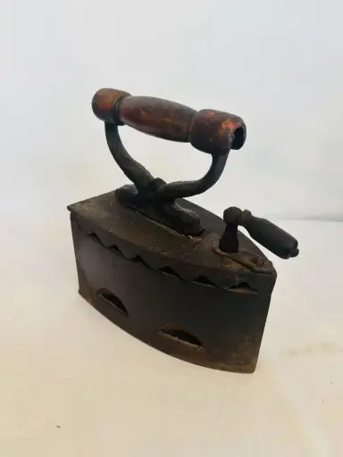 Antique Original Charcoal Iron. 23x20x10cm