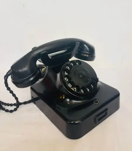 Antique rare 1920-40’s large heavy German Bakelite rotary telephone. 24x18x15cm