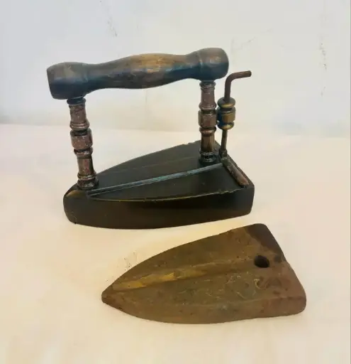Antique rare solid bronze with cast iron warming weight iron. 20x18x11cm