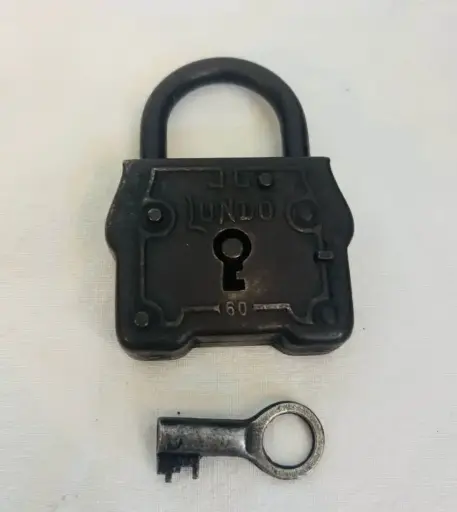 Antique 1800’s Large Padlock in Great Working Condition. 8x6x2cm