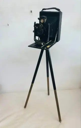 Antique 1920-40’s German Leonar Plate Camera on Brass Stand. 70cm 20x15x16cm