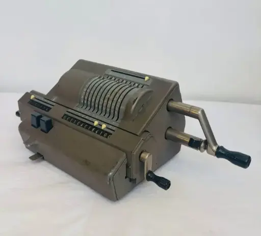 Antique German Odhner cast iron calculator/adding machine. Functional! 35x16x12cm