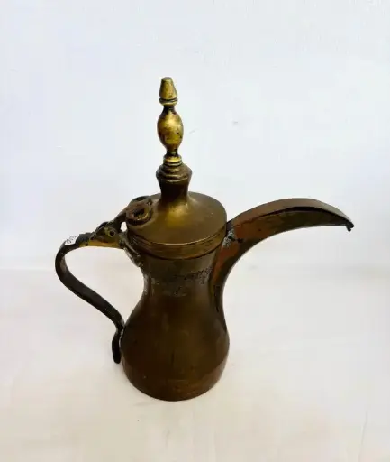 Large Original Antique 1800’s Brass Middle Eastern Dalla Coffee Pot. 30x30x12cm